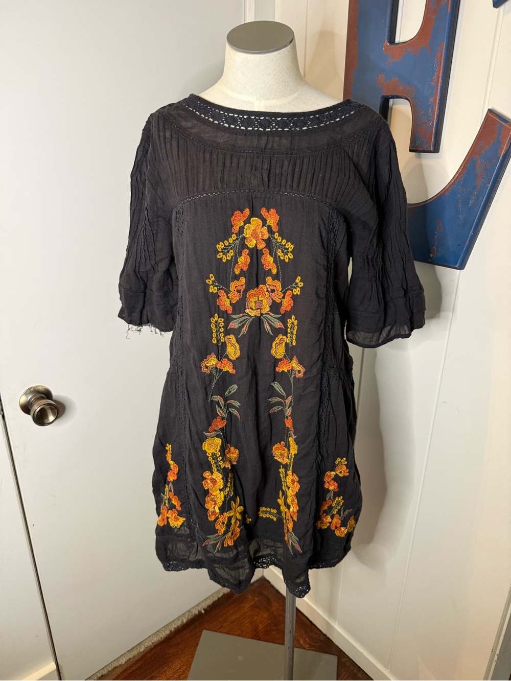 Black Embroidered Floral Tunic Dress - Orange Floral Detail Sz S